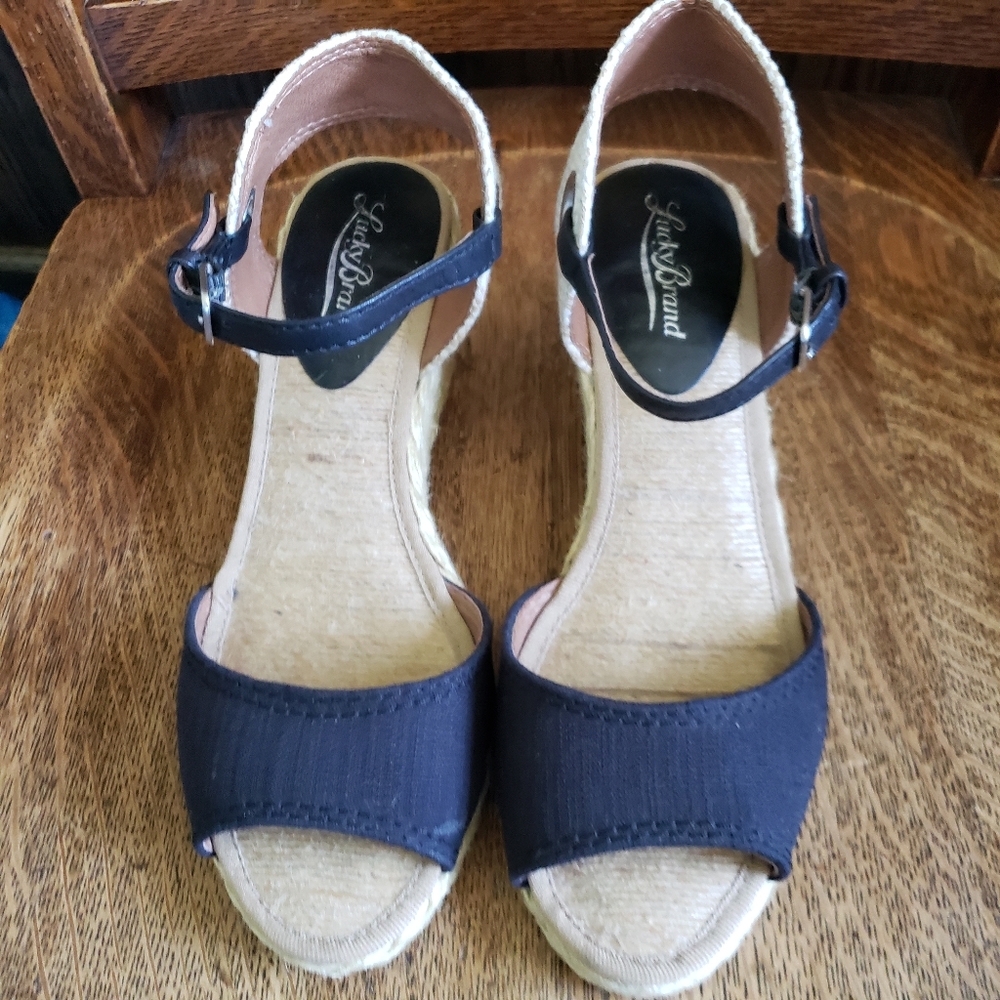 Lucky Brand Women's Wedges Sandal Size 6M